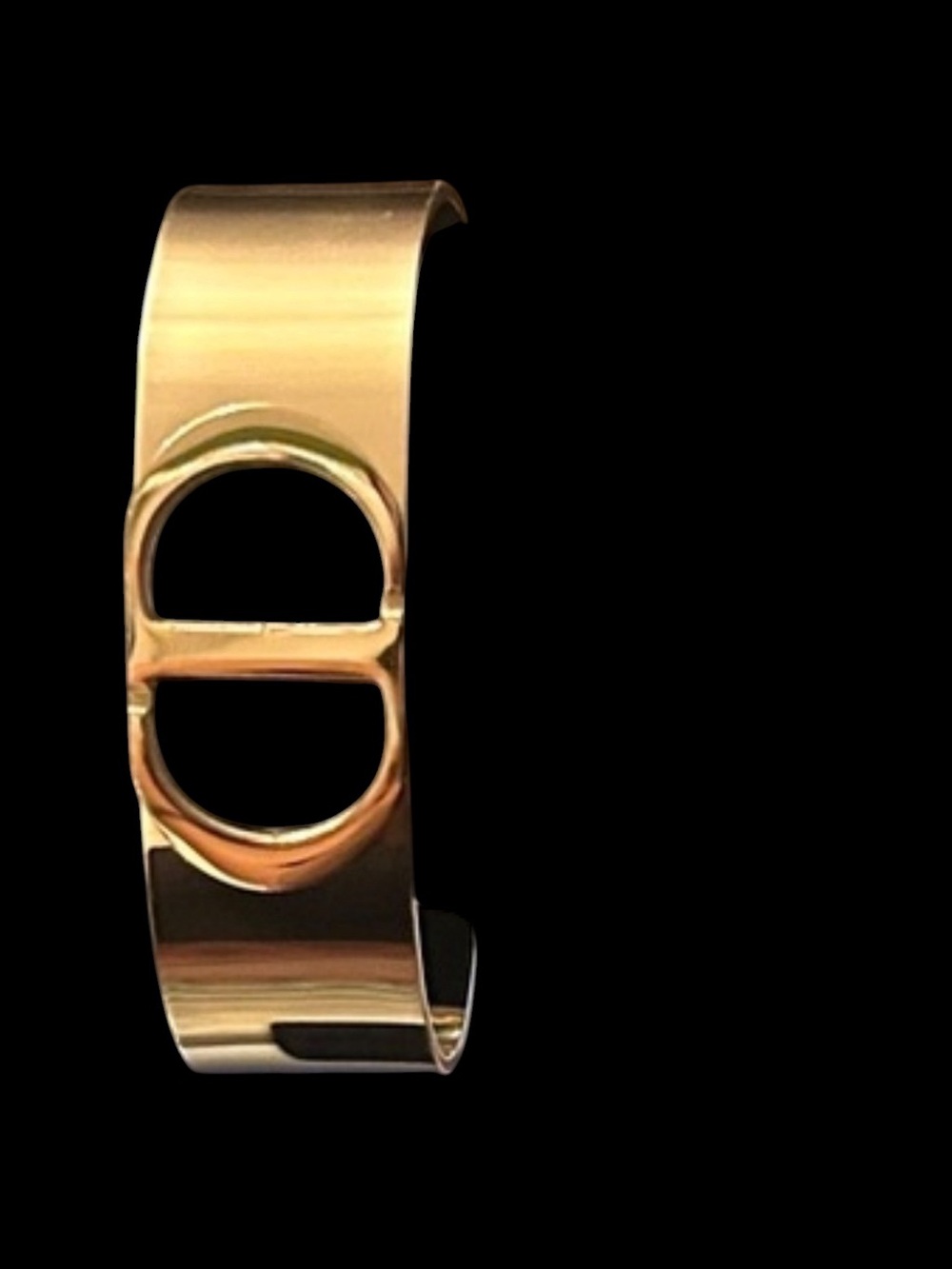 Gold toned Open Cuff fashion Bracelet..